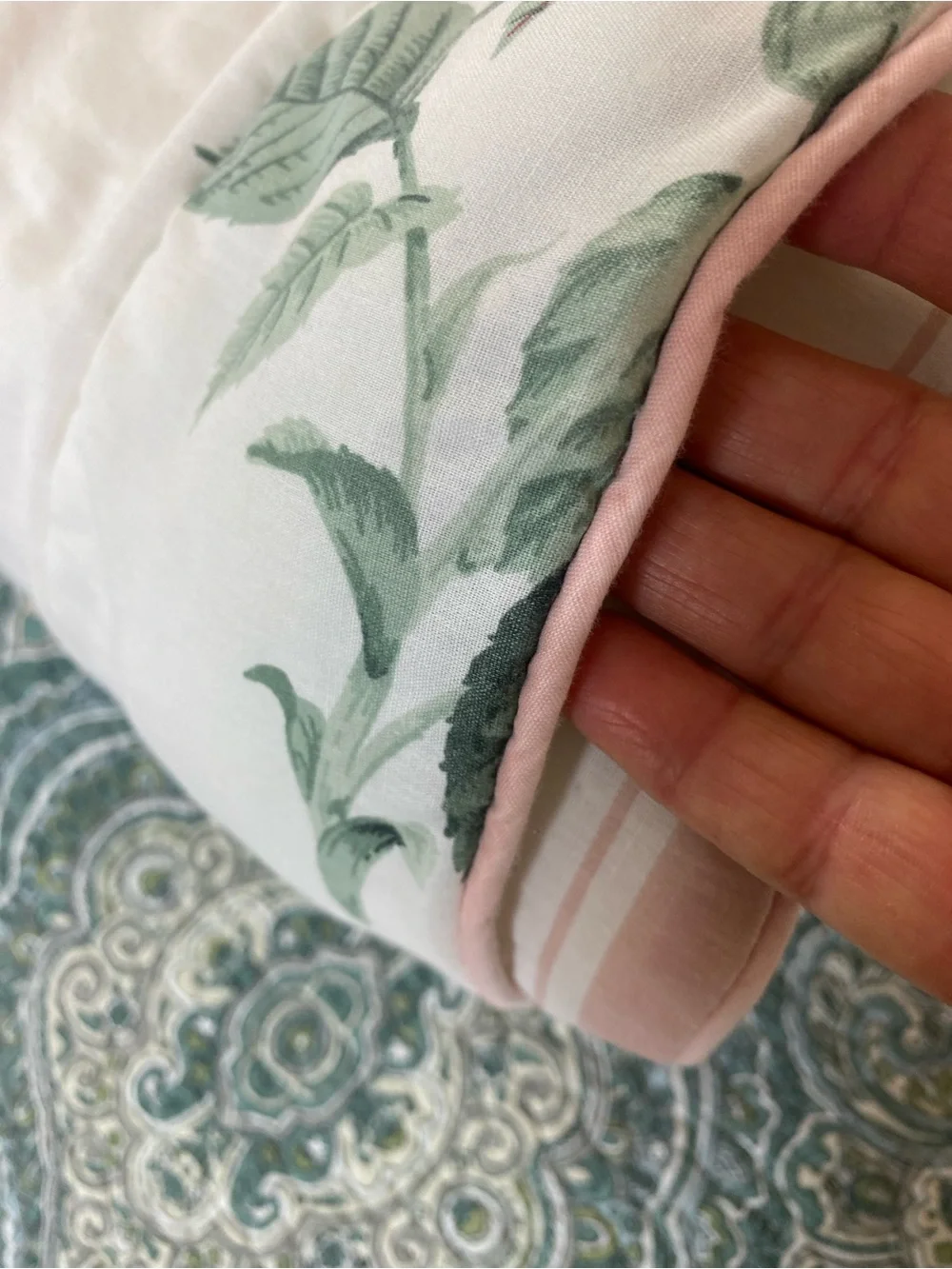 VTG 1990 JP Stevens Queen Bedspread Comforter Roses Butterflies
